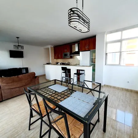 Low Cost Torreblanca Homestay *